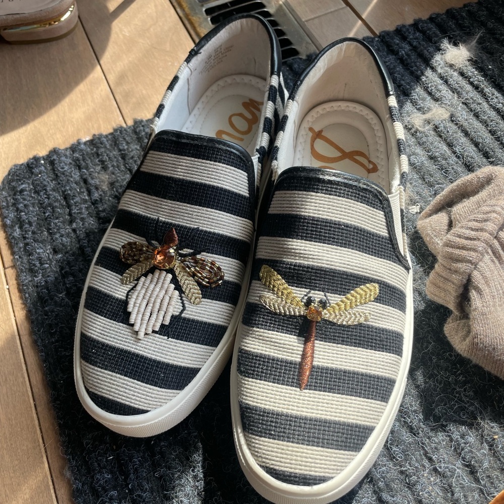 Striped Slip-On Shoes with Insect Embroidery